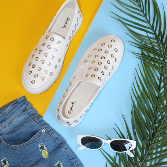 Shoes - 🚨LAST PAIR!!//The Veronica//White Sneakers